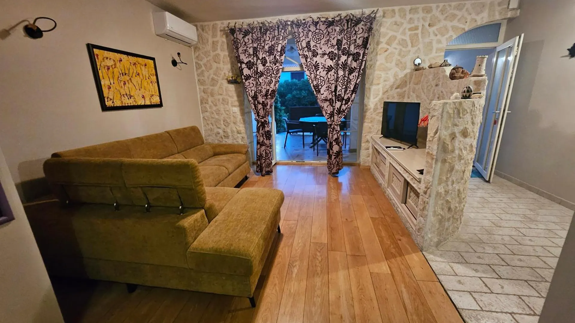 Apartment Jeger Povljana