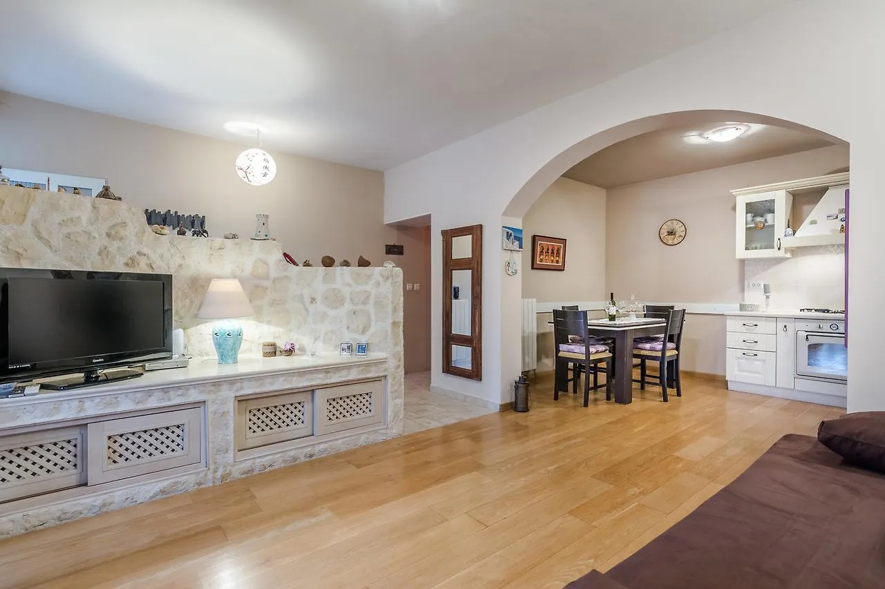 Apartment Jeger Povljana
